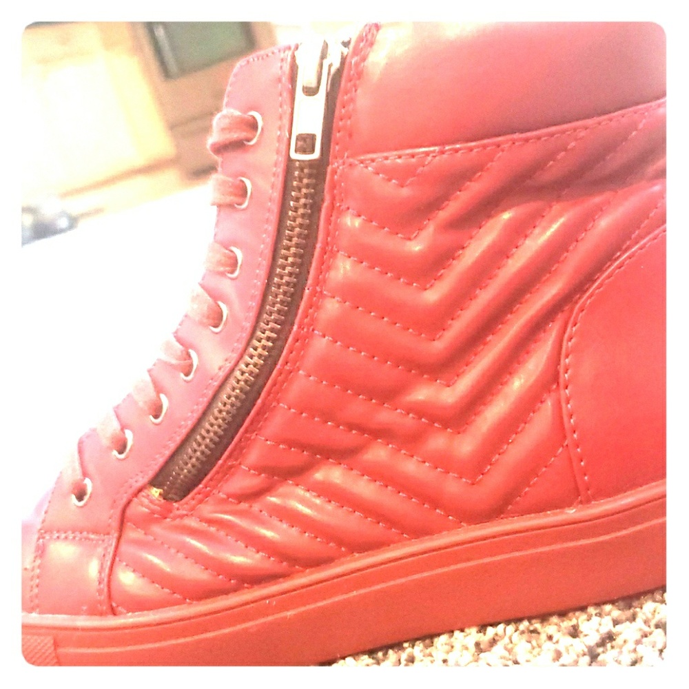 Steve Madden shoe